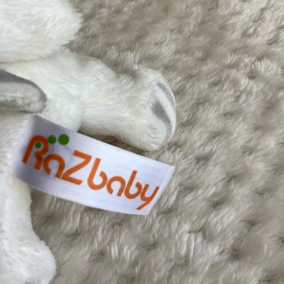 RaZbaby Plush Bunny Rabbit Pacifier Soother Holder Stuffed Animal Toy 2018 - Picture 10 of 11